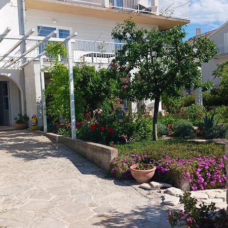 Sunce Apartman Primošten Kültér fotó